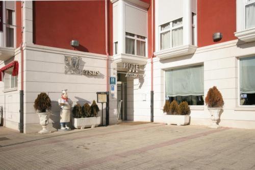 Hotel Asador H.M. Versus Burgo Buitenkant foto