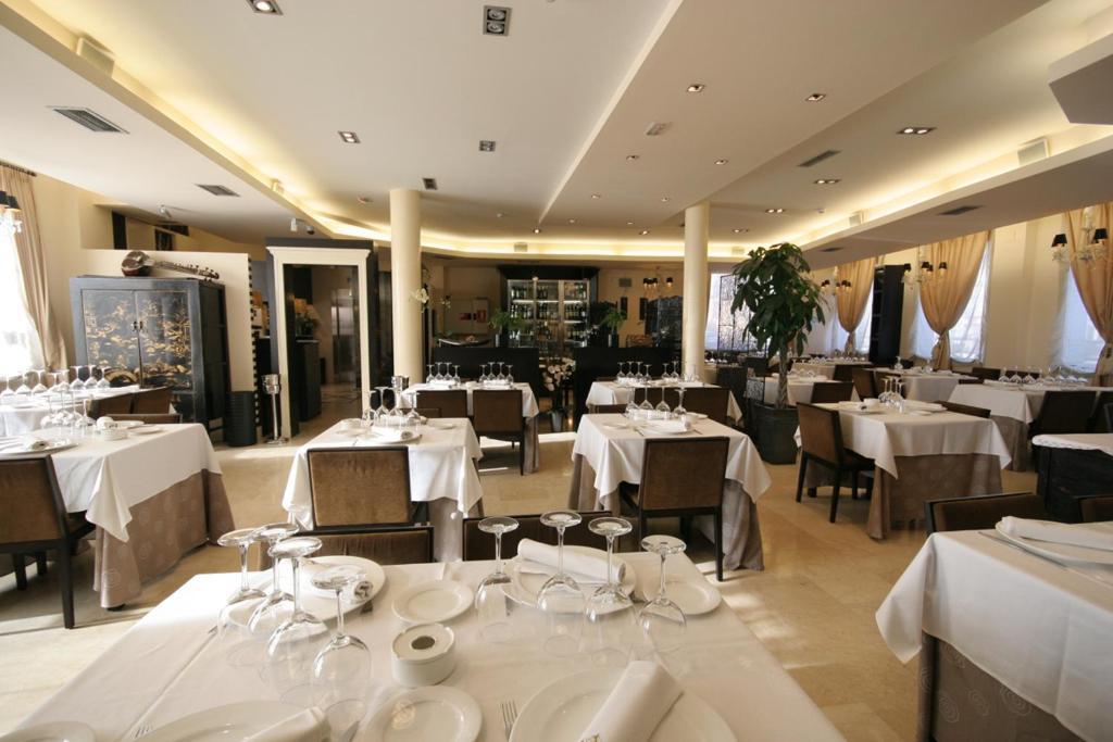 Hotel Asador H.M. Versus Burgo Buitenkant foto
